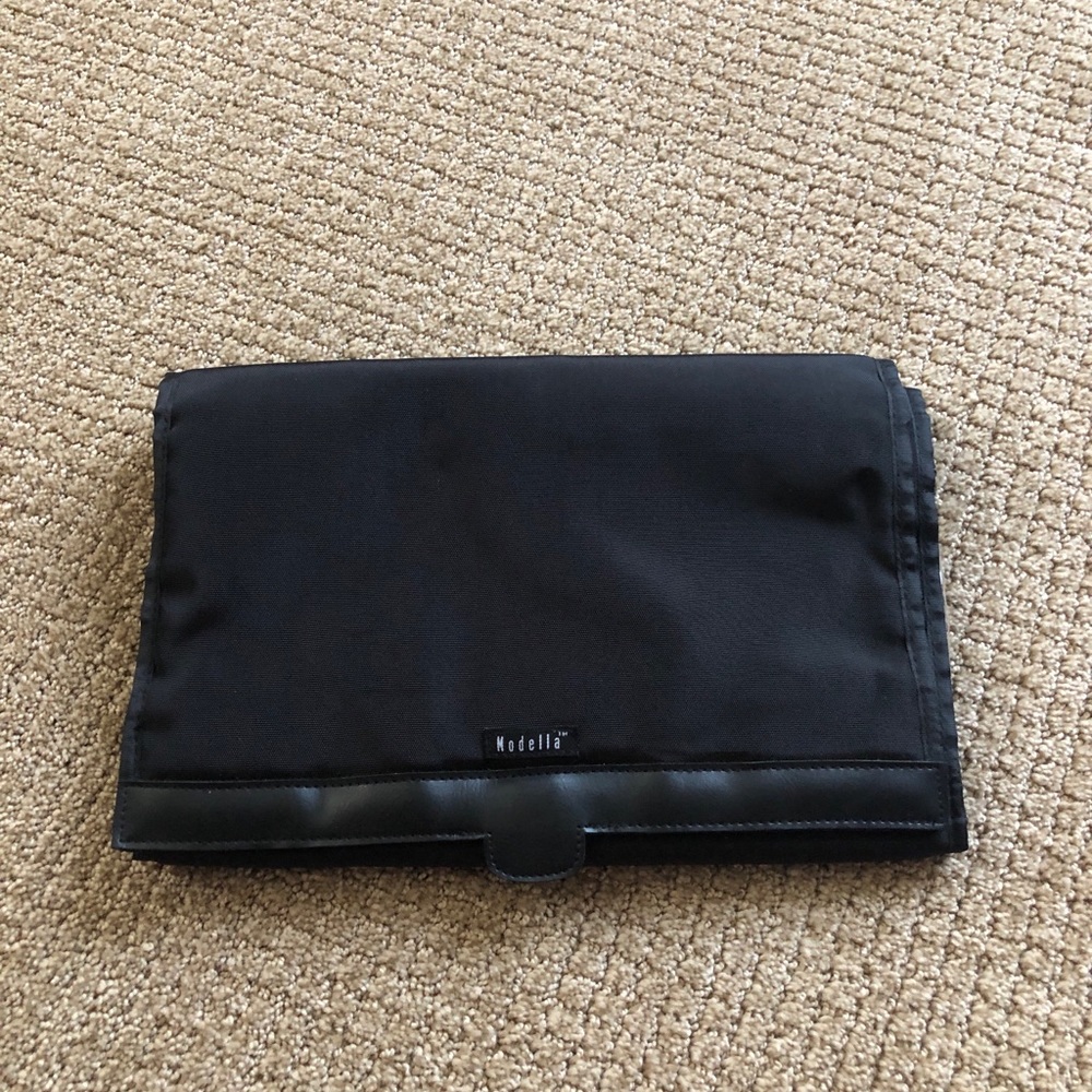 Modella Makeup Organizer - image 1